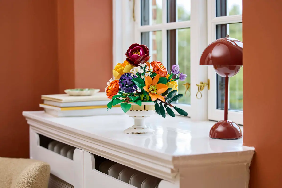 LEGO® Flower Arrangement - 10345 - Image 12